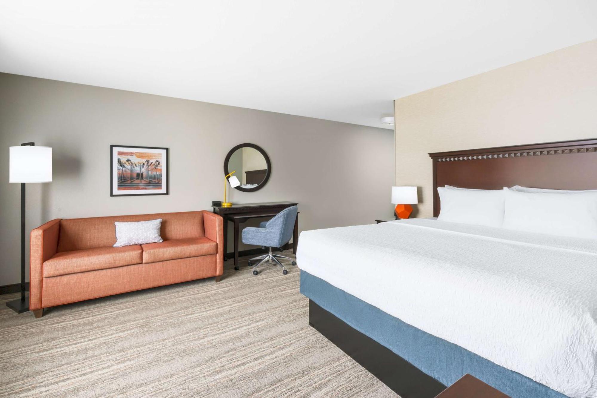 Hampton Inn & Suites Thousand Oaks Exterior photo